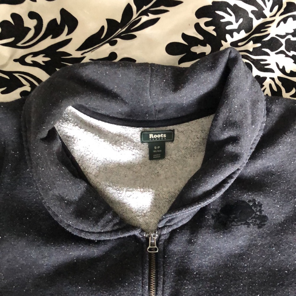 Roots sweater - Picture 2 of 3